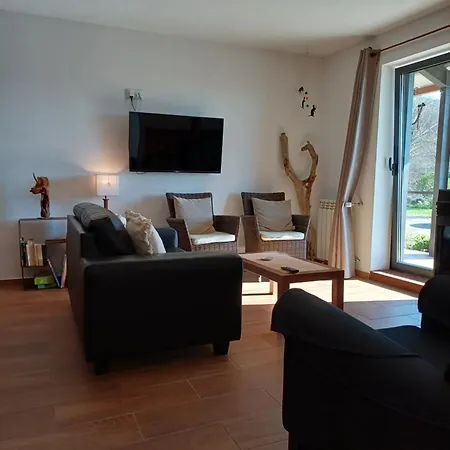 Oficina Do Joe , Gitte * Outeiro (Tras-Os-Montes)