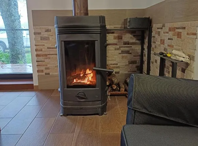 Oficina Do Joe , Gitte * Outeiro (Tras-Os-Montes)